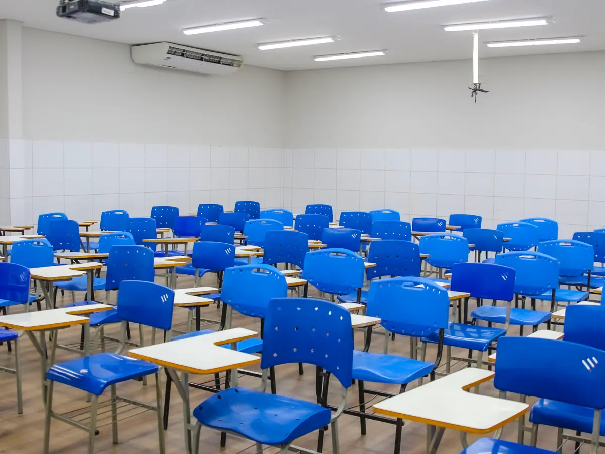 Sala de aula da unidade Tibério Nunes do CEV Colégio Frei Serafim