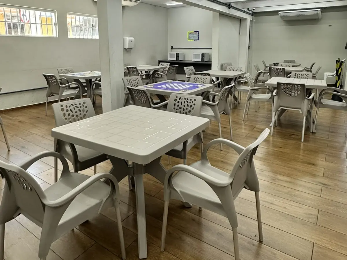 Cantina e espaço de convivência do CEV Colégio Sul